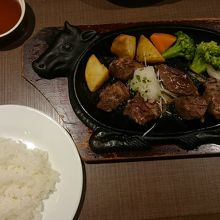 和風カットステーキオニオンソース