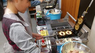 紅葉饅頭の手焼き体験