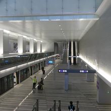 MRTの台北駅　空港線のホーム