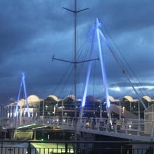 ～ライトアップされた｢可動橋｣も好印象でした～