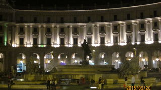 大きなロータリーのよう