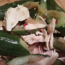 赤鶏さつまクラゲときゅうりの和え、ひとパック402円です。