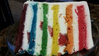 広いので、カフェでお休み