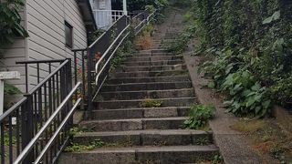 元町百段公園へ続く坂