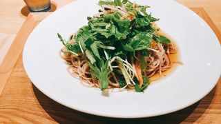 女子好みのおしゃれ蕎麦屋