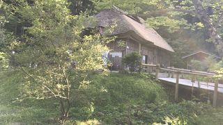 なまはげ館の隣にあります