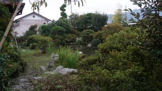 静かな佇まいです