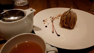 落ち着きのあるカフェ