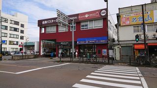 福島－会津若松を結ぶ高速バスが便利