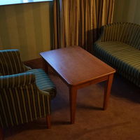 応接セットあり。