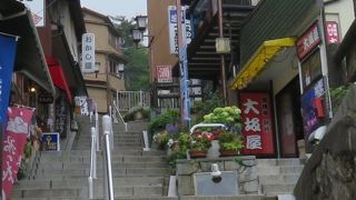 平日は閑散としている