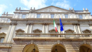 ダヴィンチとその弟子の像