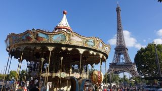 エッフェル塔が見える場所にも