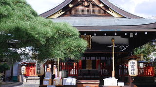 ならまちにある怨霊鎮魂の社