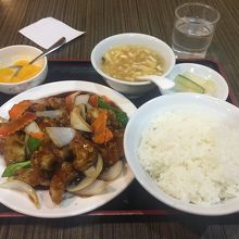 鶏肉の黒酢かけランチ