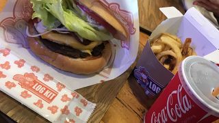 佐世保バーガー