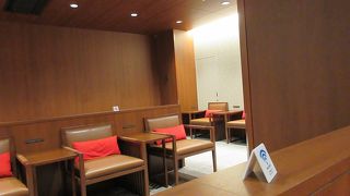 メールチェックのため利用。