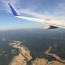 遠くに白神山地が見えてきました。