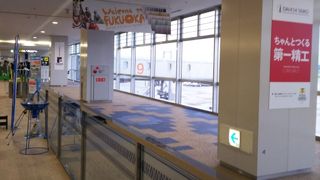 ターミナルビルは現在改装工事中