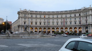 テルミニ駅のご近所さん