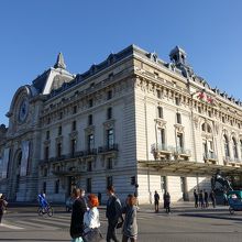 建物は元駅舎。