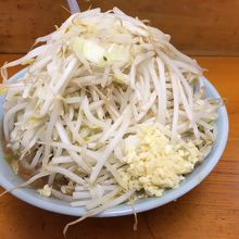 ラーメン二郎 (新橋店) 