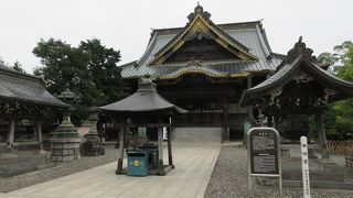 成田山新勝寺でも見ごたえのある建築の一つ。