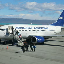 パタゴニアの強風が吹き荒れる中をランタム航空は無事着陸