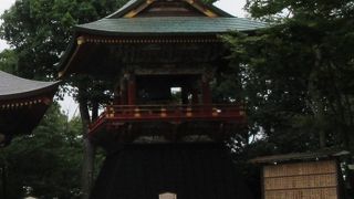 豪華絢爛な江戸時代末期の様式。