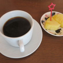 コーヒー＆パイナップル