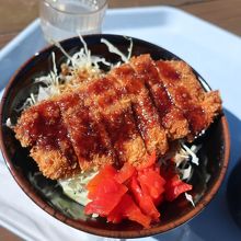 ソースカツどん