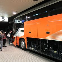 箱崎のt Catから羽田まで利用 By ナツメロ大王 エアポート リムジンバス 羽田空港線 東京空港交通 のクチコミ フォートラベル 箱崎のt Catから羽田まで利用 By ナツメロ大王 エアポート リムジンバス 羽田空港線 東京空港交通 のクチコミ フォートラベル