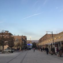 バザール隣接のヴァキール広場