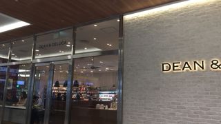 ディーンアンドデルーカ ニュウマン