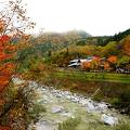 静かな川沿いの宿です。