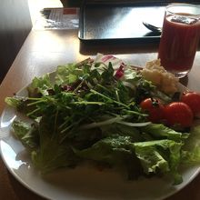 サラダ