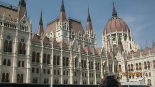 ドナウ川の対岸からがすばらしい景観です。