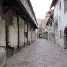 １４～１５世紀頃の墓石