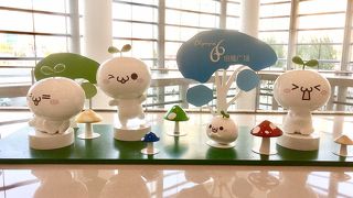 綺麗な施設ですが、先の皆さんの投稿通りに、日曜日も閑散としていました