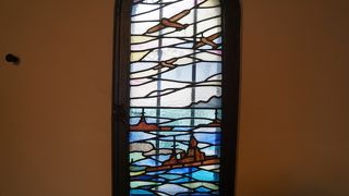 ステンドグラスは戦艦と戦闘機