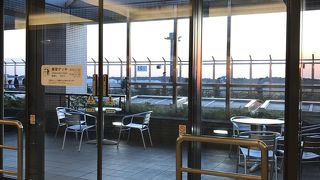 たくさんの飛行機がスタンバイ