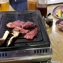 上ロース880円と上カルビ880円