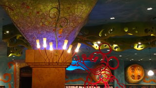 ひと味違うディズニーキャラクターグッズはこの店で