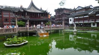 立錐の余地なし