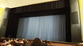 ビッグカメラの上