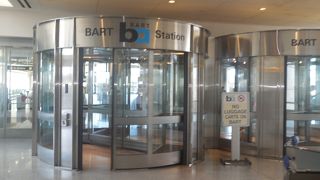 SFOからダウンタウンへの電車