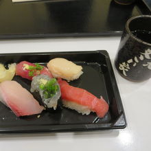 テーブルでもいただけます