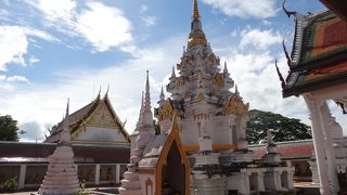 シュリーヴィジャヤ王国時代の古刹