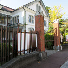 それほど、どこもかしこも美しい建物です