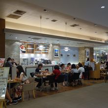 ハーバーズカフェ Colette・Mare みなとみらい店